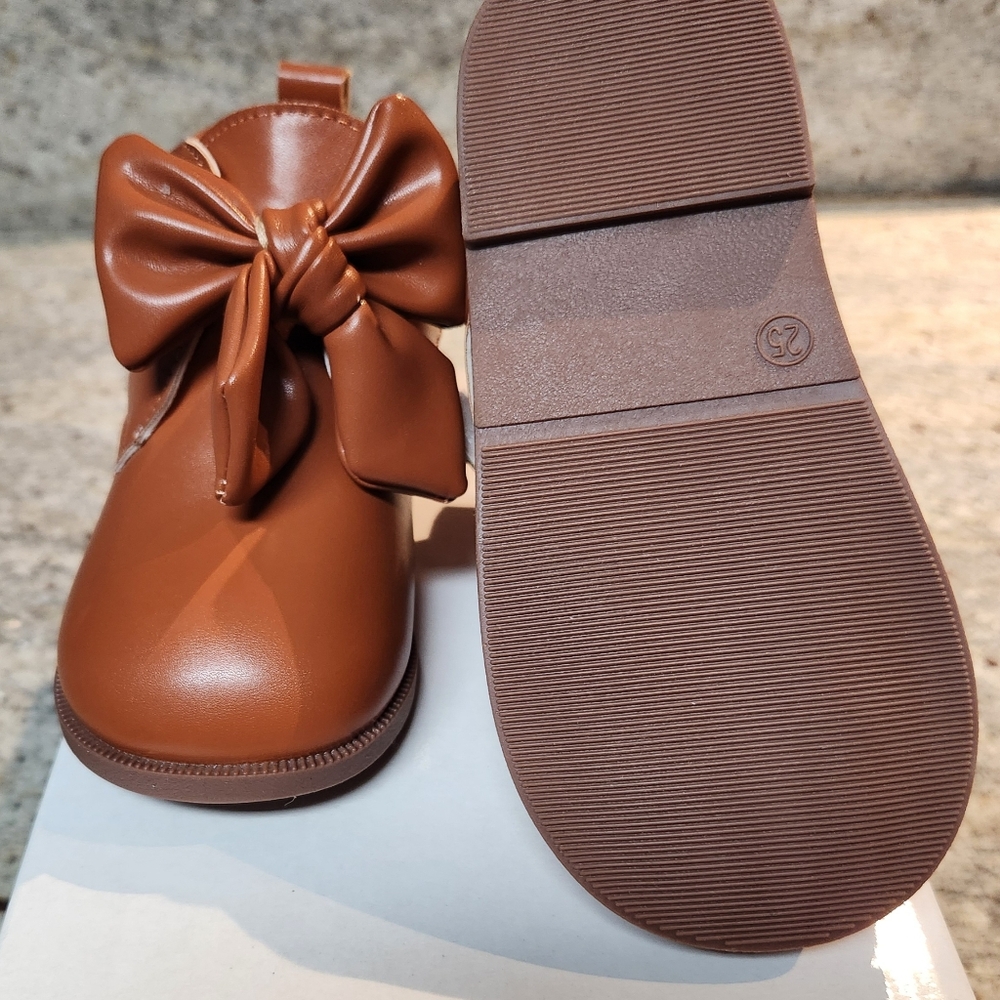 Boots - Picture 2 of 3